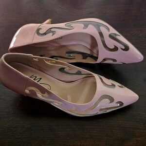 Heels Midnight Velvet Swirl Cutout Pump Size 7 1/2.